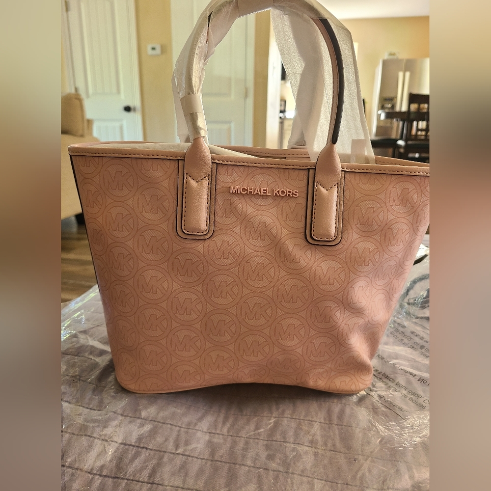 Michael Kors Tote